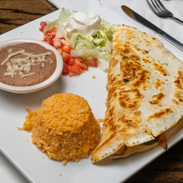 Quesadilla Fajita Grande.